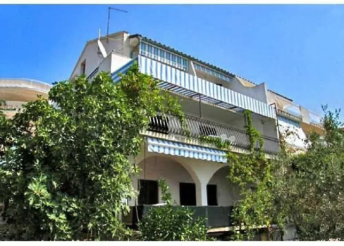 Apartments Bee Maja