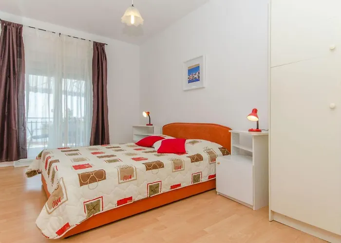 Apartments Bee Maja