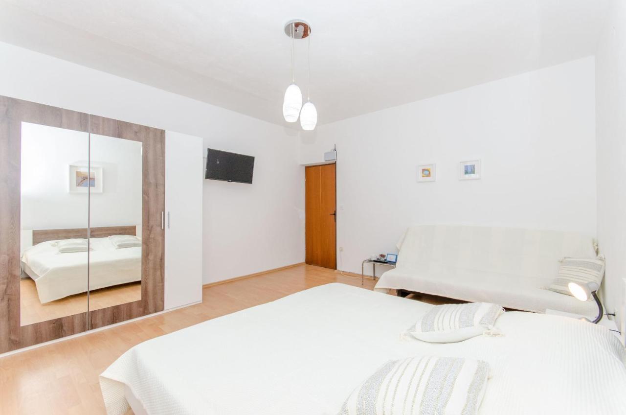 Apartment Apartments Bee Maja Trogir