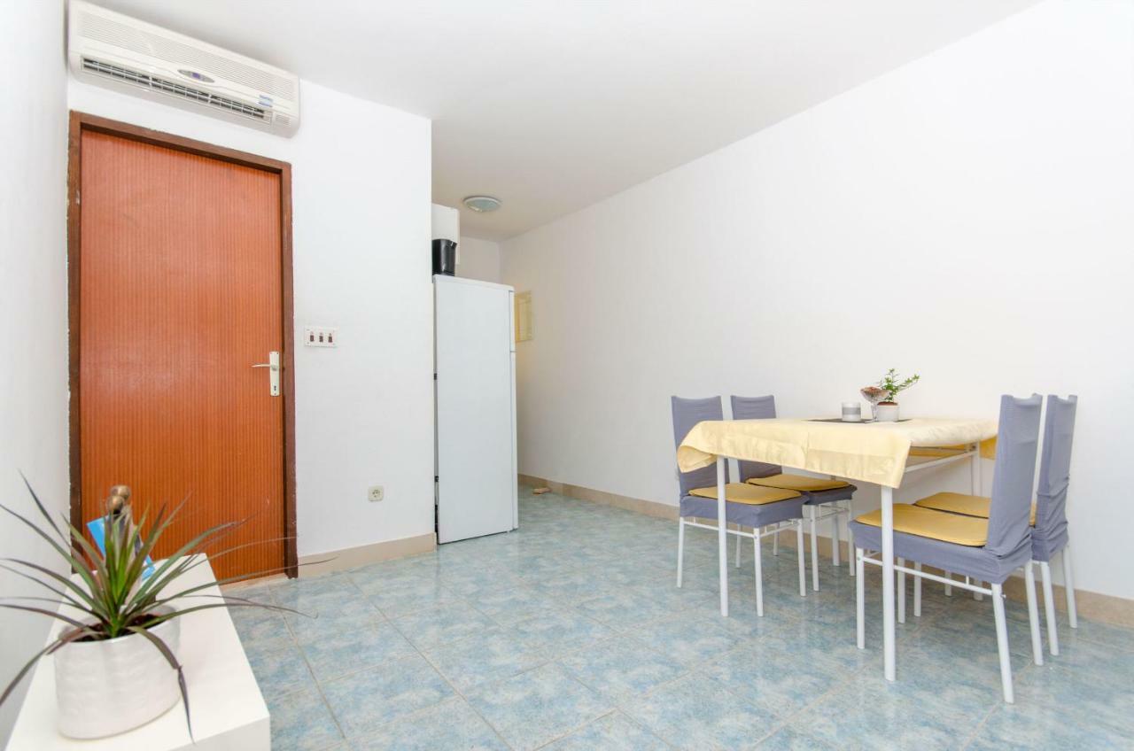 Apartments Bee Maja * Trogir