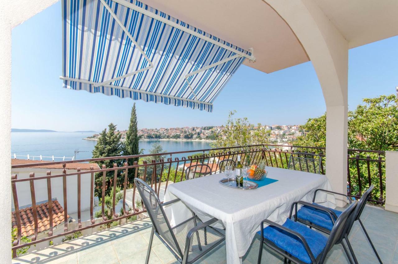 Apartment Apartments Bee Maja Trogir
