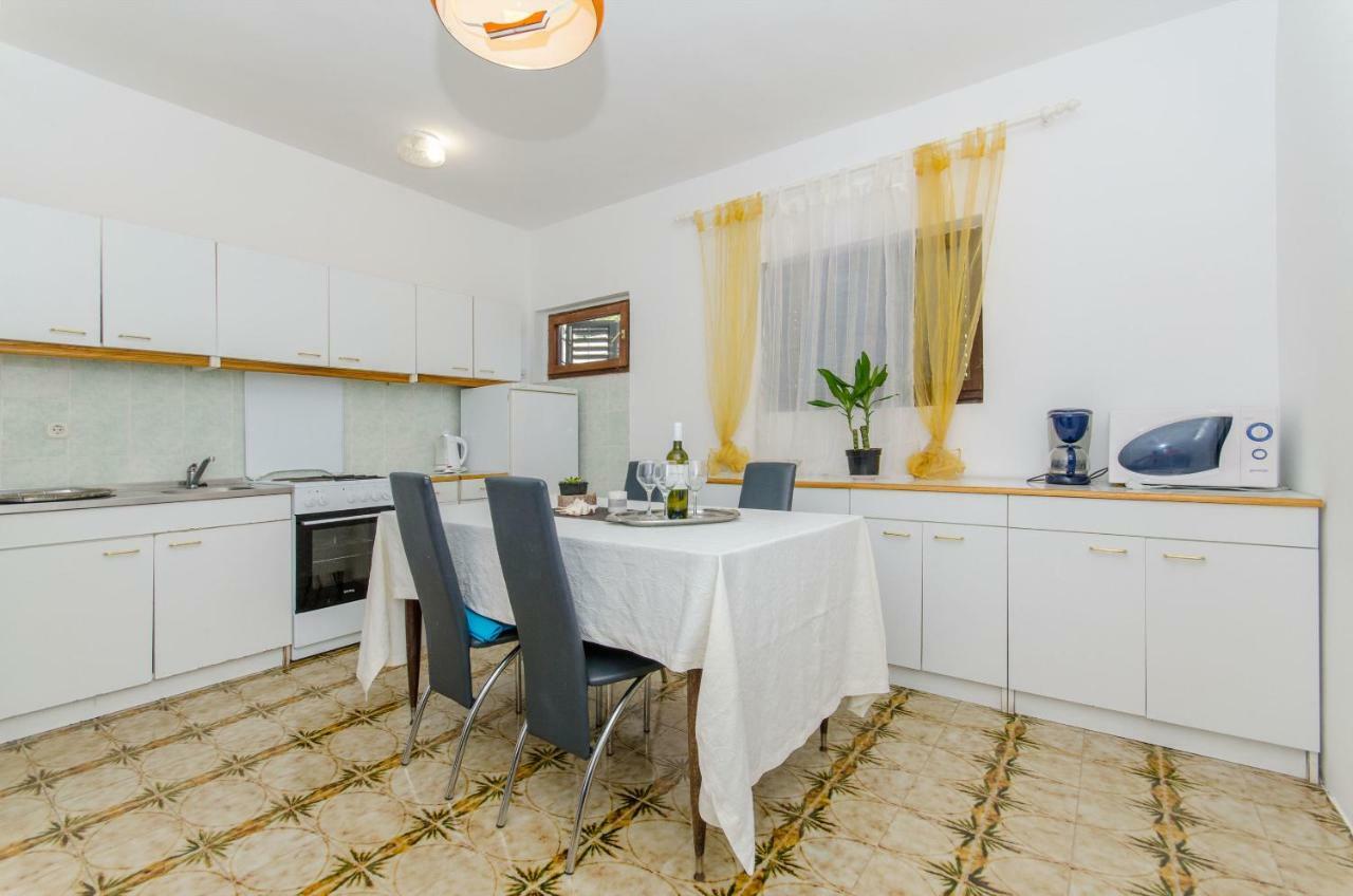 Apartments Bee Maja Trogir